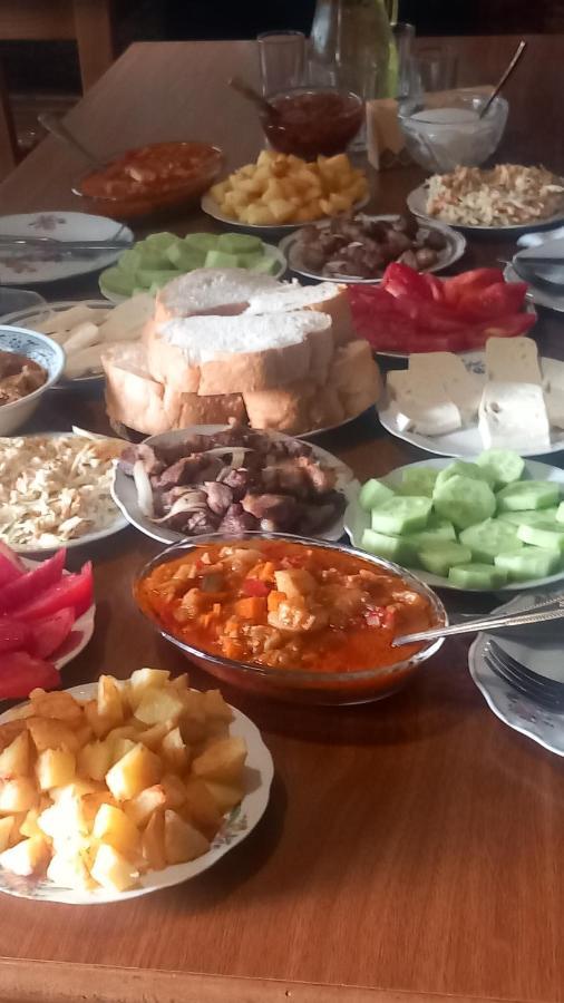 Guesthouse Lika أوشغولي المظهر الخارجي الصورة